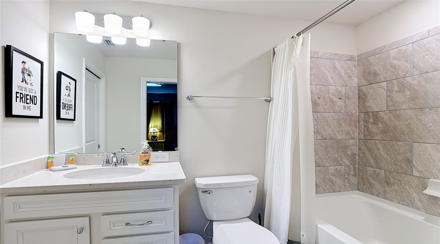 DAVENPORT, Florida 33897, 5 Bedrooms Bedrooms, ,5 BathroomsBathrooms,Residential,For Sale,LANA,0,MFRA4698371