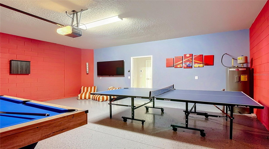DAVENPORT, Florida 33897, 5 Bedrooms Bedrooms, ,5 BathroomsBathrooms,Residential,For Sale,LANA,0,MFRA4698371