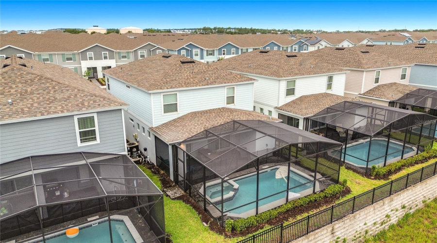 DAVENPORT, Florida 33897, 5 Bedrooms Bedrooms, ,5 BathroomsBathrooms,Residential,For Sale,LANA,0,MFRA4698371