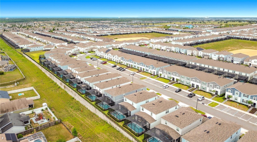 DAVENPORT, Florida 33897, 5 Bedrooms Bedrooms, ,5 BathroomsBathrooms,Residential,For Sale,LANA,0,MFRA4698371