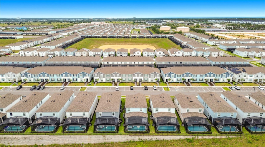 DAVENPORT, Florida 33897, 5 Bedrooms Bedrooms, ,5 BathroomsBathrooms,Residential,For Sale,LANA,0,MFRA4698371