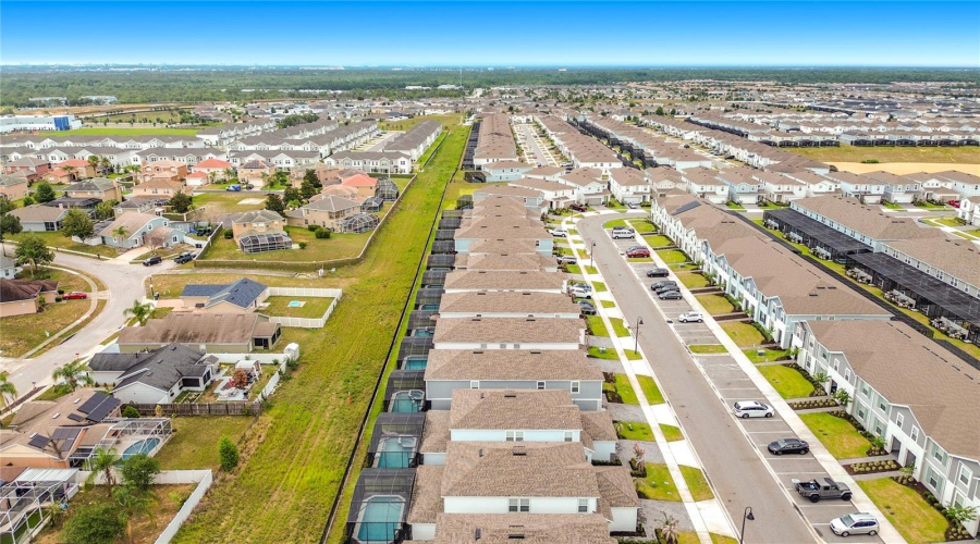 DAVENPORT, Florida 33897, 5 Bedrooms Bedrooms, ,5 BathroomsBathrooms,Residential,For Sale,LANA,0,MFRA4698371
