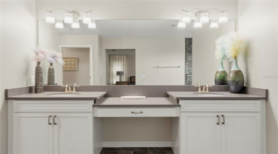 DAVENPORT, Florida 33896, 4 Bedrooms Bedrooms, ,2 BathroomsBathrooms,Residential,For Sale,ABERDEEN,0,MFRG5113772