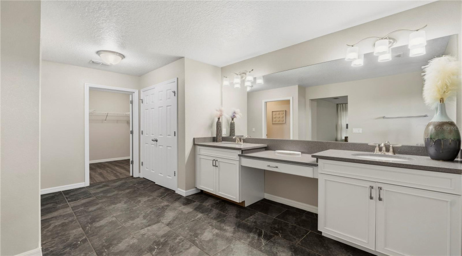DAVENPORT, Florida 33896, 4 Bedrooms Bedrooms, ,2 BathroomsBathrooms,Residential,For Sale,ABERDEEN,0,MFRG5113772