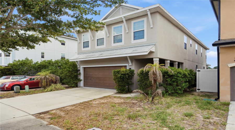 DAVENPORT, Florida 33896, 4 Bedrooms Bedrooms, ,2 BathroomsBathrooms,Residential,For Sale,ABERDEEN,0,MFRG5113772