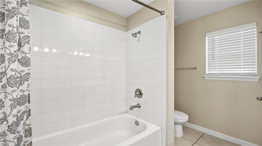 DAVENPORT, Florida 33896, 4 Bedrooms Bedrooms, ,2 BathroomsBathrooms,Residential,For Sale,ABERDEEN,0,MFRG5113772