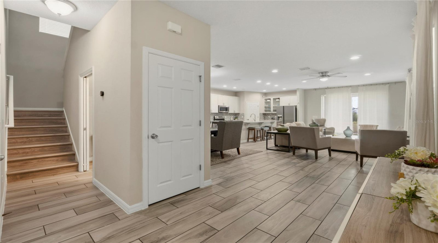 DAVENPORT, Florida 33896, 4 Bedrooms Bedrooms, ,2 BathroomsBathrooms,Residential,For Sale,ABERDEEN,0,MFRG5113772