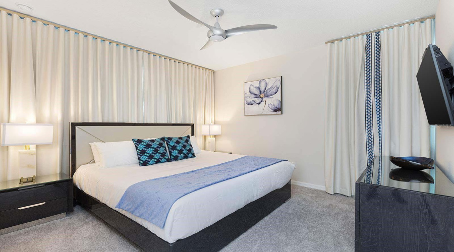 KISSIMMEE, Florida 34747, 9 Bedrooms Bedrooms, ,6 BathroomsBathrooms,Residential,For Sale,NASSAU POINT,0,MFRS5138722