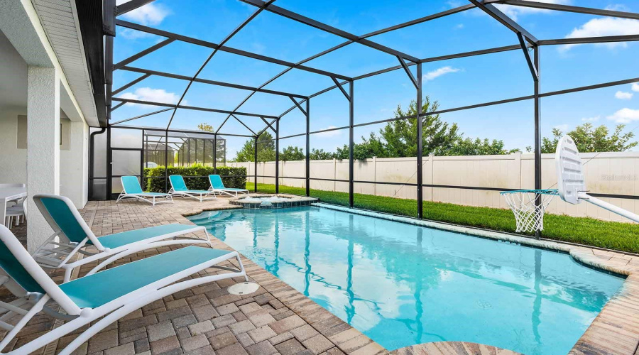 KISSIMMEE, Florida 34747, 9 Bedrooms Bedrooms, ,6 BathroomsBathrooms,Residential,For Sale,NASSAU POINT,0,MFRS5138722