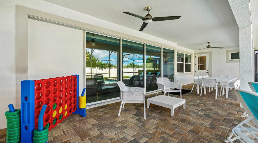 KISSIMMEE, Florida 34747, 9 Bedrooms Bedrooms, ,6 BathroomsBathrooms,Residential,For Sale,NASSAU POINT,0,MFRS5138722