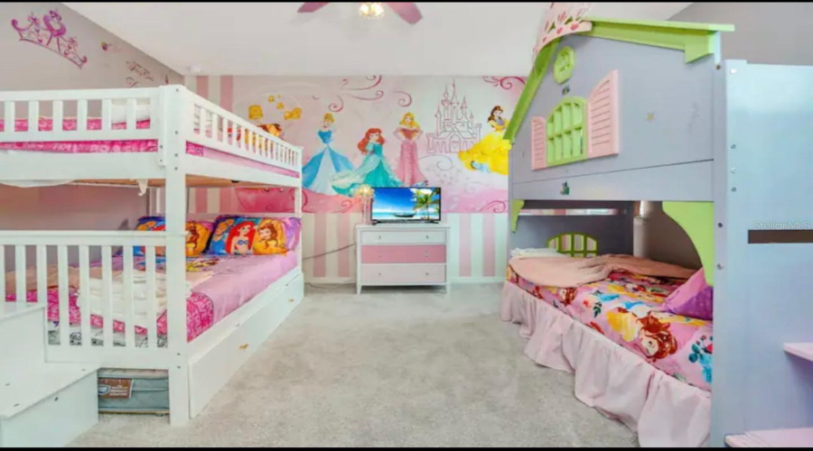 KISSIMMEE, Florida 34747, 6 Bedrooms Bedrooms, ,5 BathroomsBathrooms,Residential,For Sale,SAWYER PALM,0,MFRO6381814