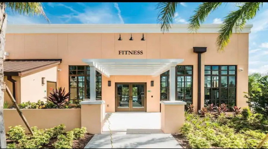 KISSIMMEE, Florida 34747, 6 Bedrooms Bedrooms, ,5 BathroomsBathrooms,Residential,For Sale,SAWYER PALM,0,MFRO6381814