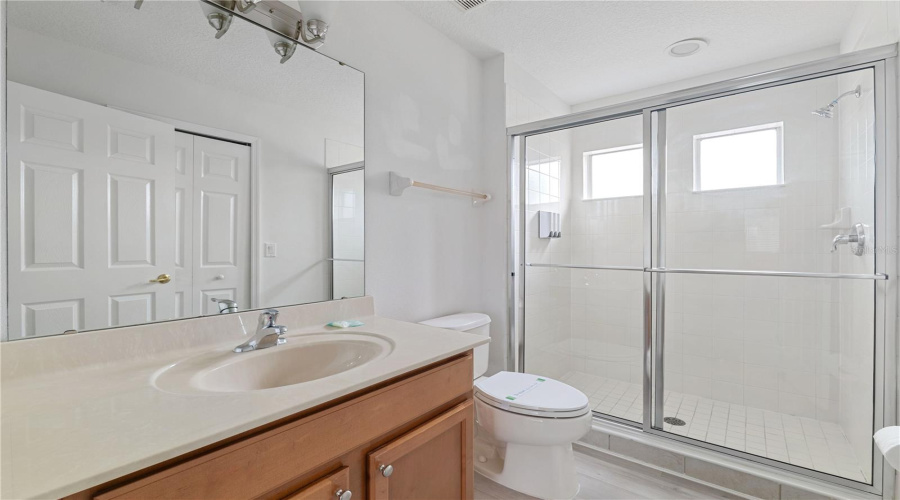 KISSIMMEE, Florida 34746, 4 Bedrooms Bedrooms, ,3 BathroomsBathrooms,Residential,For Sale,LAS FUENTES,0,MFRTB8433448