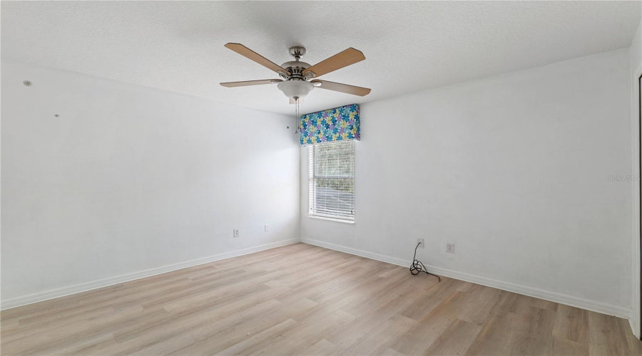 KISSIMMEE, Florida 34746, 4 Bedrooms Bedrooms, ,3 BathroomsBathrooms,Residential,For Sale,LAS FUENTES,0,MFRTB8433448