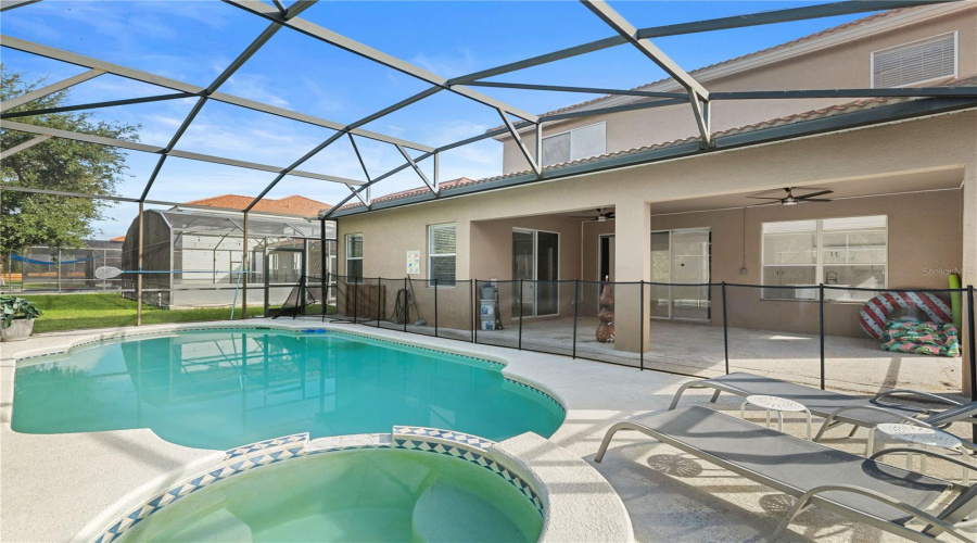 KISSIMMEE, Florida 34746, 4 Bedrooms Bedrooms, ,3 BathroomsBathrooms,Residential,For Sale,LAS FUENTES,0,MFRTB8433448
