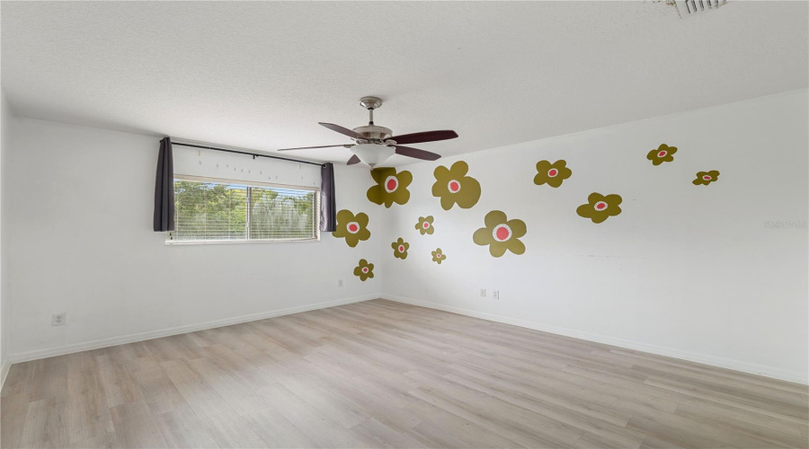 KISSIMMEE, Florida 34746, 4 Bedrooms Bedrooms, ,3 BathroomsBathrooms,Residential,For Sale,LAS FUENTES,0,MFRTB8433448