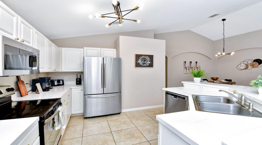 KISSIMMEE, Florida 34746, 4 Bedrooms Bedrooms, ,3 BathroomsBathrooms,Residential,For Sale,CUMBRIAN LAKES,0,MFRO6420419