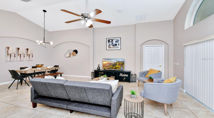 KISSIMMEE, Florida 34746, 4 Bedrooms Bedrooms, ,3 BathroomsBathrooms,Residential,For Sale,CUMBRIAN LAKES,0,MFRO6420419