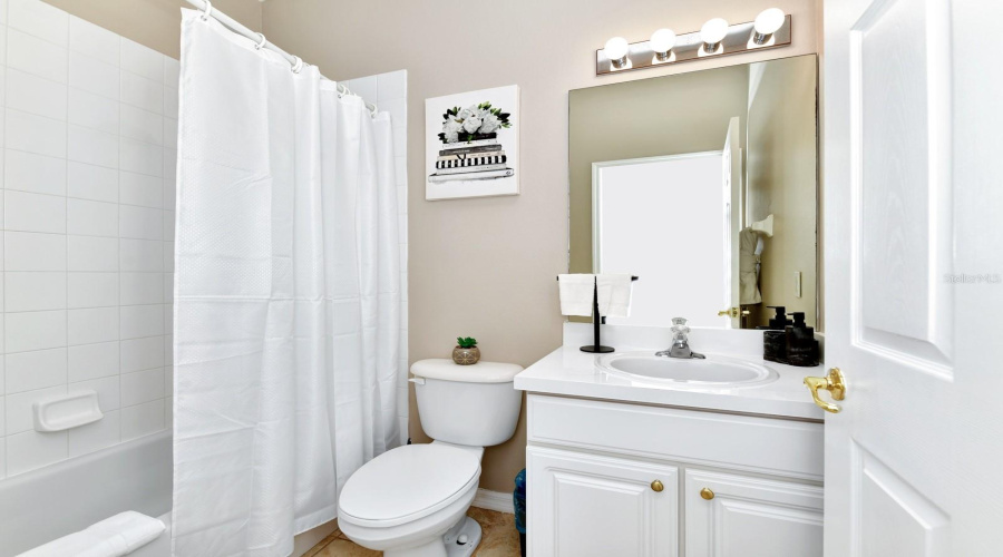 KISSIMMEE, Florida 34746, 4 Bedrooms Bedrooms, ,3 BathroomsBathrooms,Residential,For Sale,CUMBRIAN LAKES,0,MFRO6420419