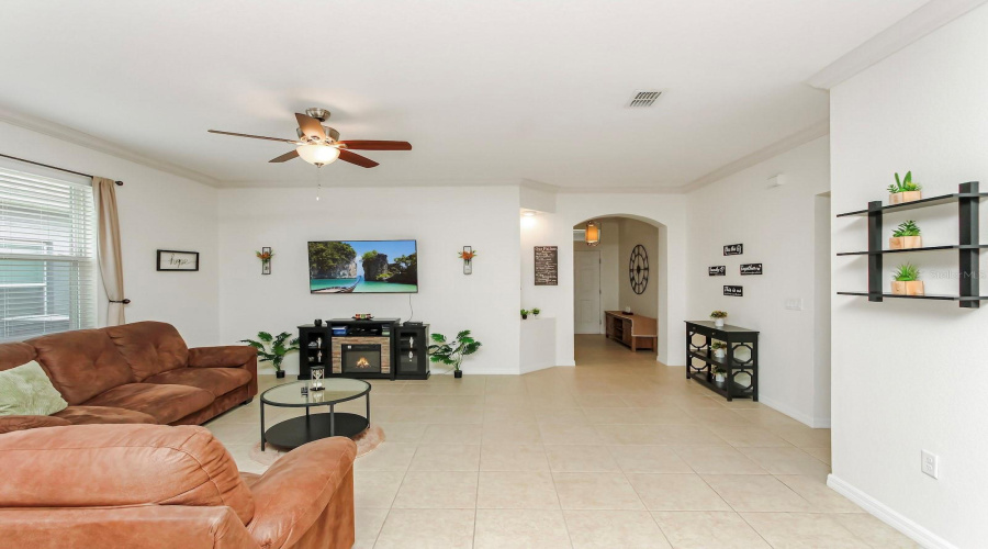 DAVENPORT, Florida 33897, 4 Bedrooms Bedrooms, ,3 BathroomsBathrooms,Residential,For Sale,BELLA VERANO,0,MFRS5152664