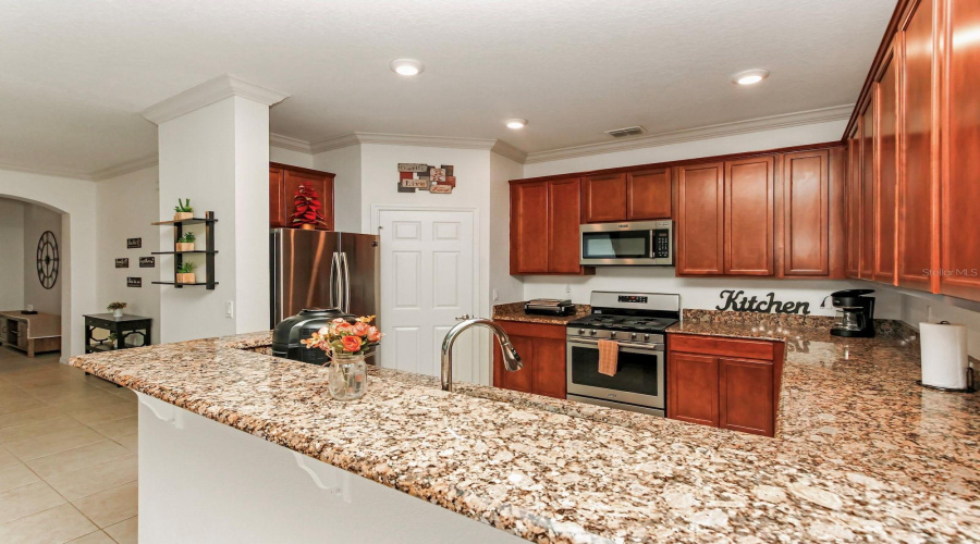 DAVENPORT, Florida 33897, 4 Bedrooms Bedrooms, ,3 BathroomsBathrooms,Residential,For Sale,BELLA VERANO,0,MFRS5152664