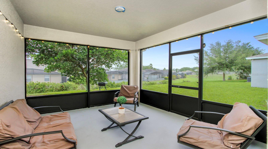 DAVENPORT, Florida 33897, 4 Bedrooms Bedrooms, ,3 BathroomsBathrooms,Residential,For Sale,BELLA VERANO,0,MFRS5152664