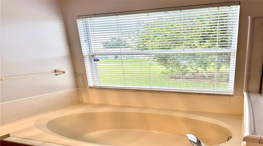 KISSIMMEE, Florida 34746, 4 Bedrooms Bedrooms, ,2 BathroomsBathrooms,Residential,For Sale,THE OAKS,0,MFRS5152726