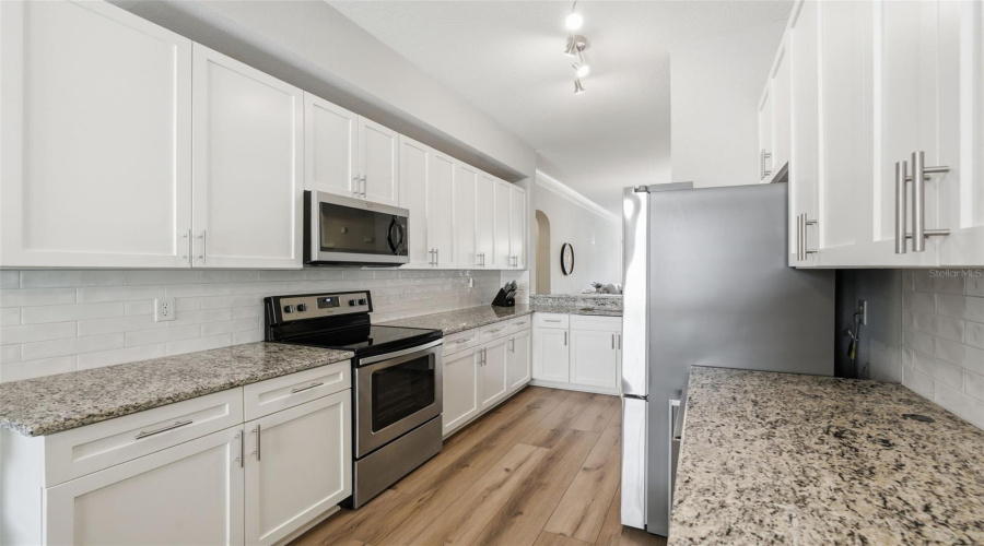 Kitchen Oven and Microwave