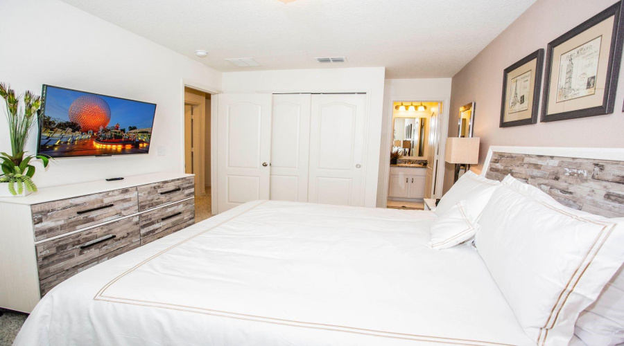 KISSIMMEE, Florida 34746, 4 Bedrooms Bedrooms, ,3 BathroomsBathrooms,Residential,For Sale,ADELAIDE,0,MFRO6397314