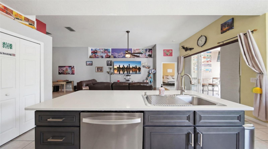 DAVENPORT, Florida 33897, 4 Bedrooms Bedrooms, ,3 BathroomsBathrooms,Residential,For Sale,ORISTA,0,MFRO6421004