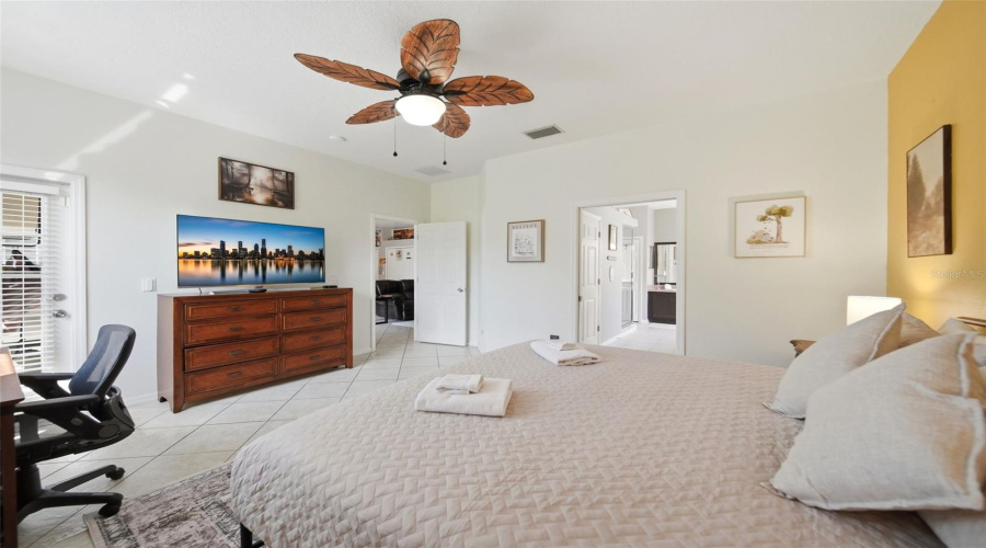 DAVENPORT, Florida 33897, 4 Bedrooms Bedrooms, ,3 BathroomsBathrooms,Residential,For Sale,ORISTA,0,MFRO6421004