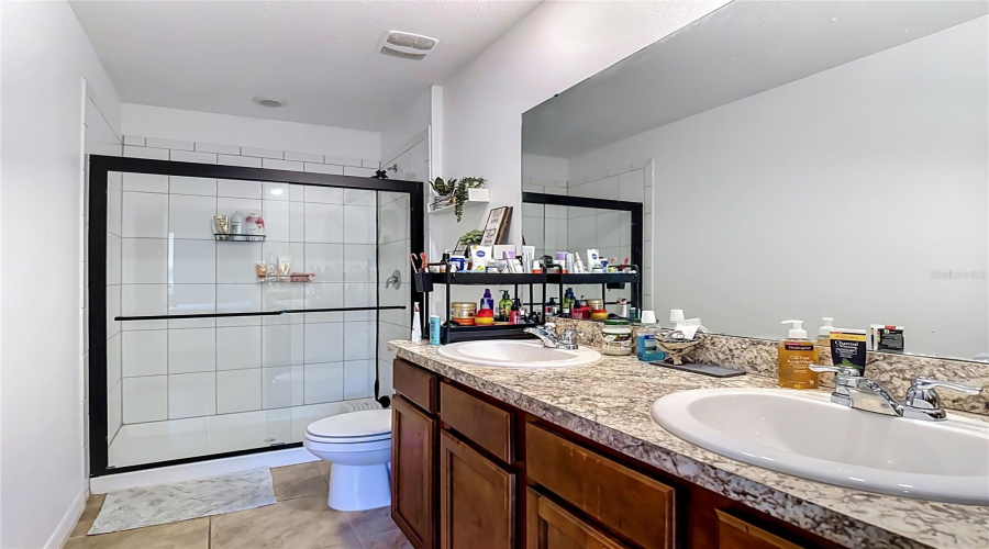 DAVENPORT, Florida 33837, 3 Bedrooms Bedrooms, ,2 BathroomsBathrooms,Residential,For Sale,YELLOW FINCH,0,MFRG5114317