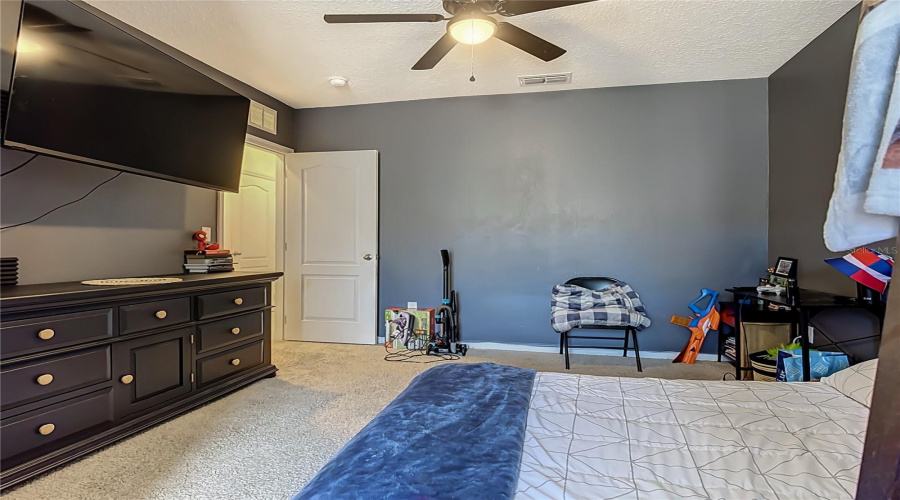 DAVENPORT, Florida 33837, 3 Bedrooms Bedrooms, ,2 BathroomsBathrooms,Residential,For Sale,YELLOW FINCH,0,MFRG5114317