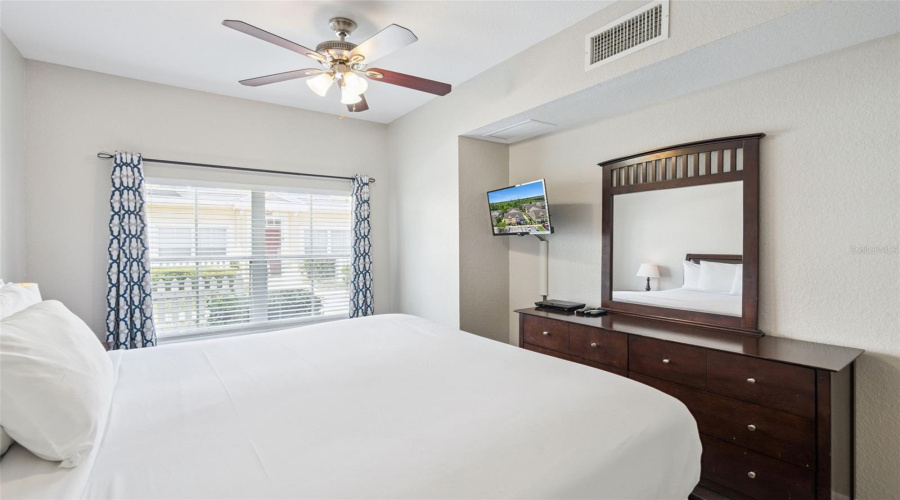 KISSIMMEE, Florida 34746, 3 Bedrooms Bedrooms, ,2 BathroomsBathrooms,Residential,For Sale,YELLOWGOLD,0,MFRS5152771