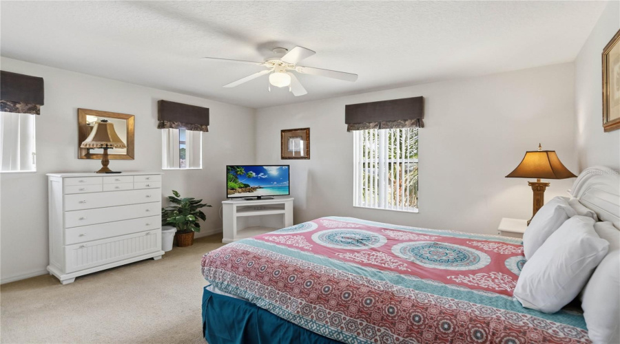 DAVENPORT, Florida 33896, 4 Bedrooms Bedrooms, ,3 BathroomsBathrooms,Residential,For Sale,BAY LEAF,0,MFRO6420088