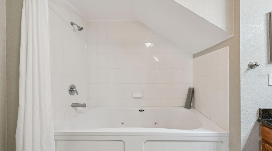 KISSIMMEE, Florida 34746, 4 Bedrooms Bedrooms, ,3 BathroomsBathrooms,Residential,For Sale,GALA,0,MFRS5152779