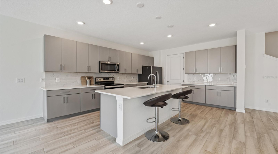 DAVENPORT, Florida 33896, 3 Bedrooms Bedrooms, ,2 BathroomsBathrooms,Residential,For Sale,SANIBEL,0,MFRS5152705