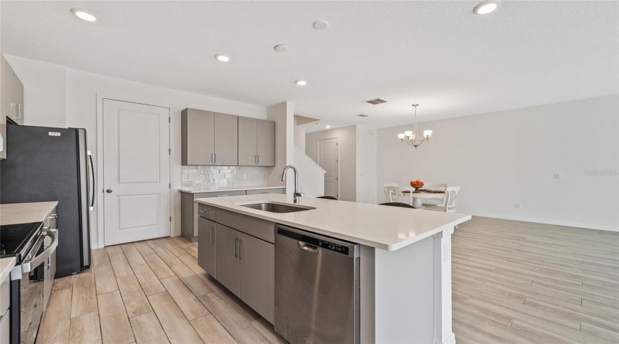 DAVENPORT, Florida 33896, 3 Bedrooms Bedrooms, ,2 BathroomsBathrooms,Residential,For Sale,SANIBEL,0,MFRS5152705