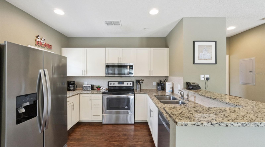 KISSIMMEE, Florida 34747, 4 Bedrooms Bedrooms, ,3 BathroomsBathrooms,Residential,For Sale,CUPID,0,MFRS5152792