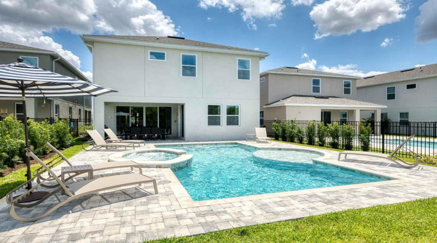 KISSIMMEE, Florida 34747, 6 Bedrooms Bedrooms, ,6 BathroomsBathrooms,Residential,For Sale,SOUTHFIELD,0,MFRS5152724