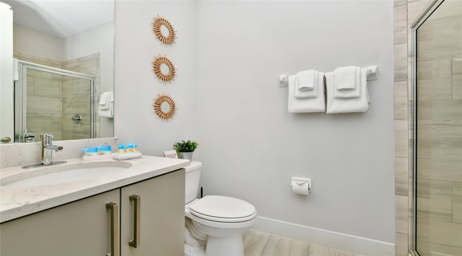 KISSIMMEE, Florida 34747, 6 Bedrooms Bedrooms, ,6 BathroomsBathrooms,Residential,For Sale,SOUTHFIELD,0,MFRO6419642