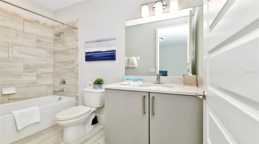 KISSIMMEE, Florida 34747, 6 Bedrooms Bedrooms, ,6 BathroomsBathrooms,Residential,For Sale,SOUTHFIELD,0,MFRO6419642