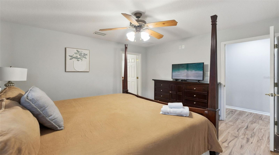 KISSIMMEE, Florida 34747, 6 Bedrooms Bedrooms, ,6 BathroomsBathrooms,Residential,For Sale,ACADIA ESTATES,0,MFRO6420745