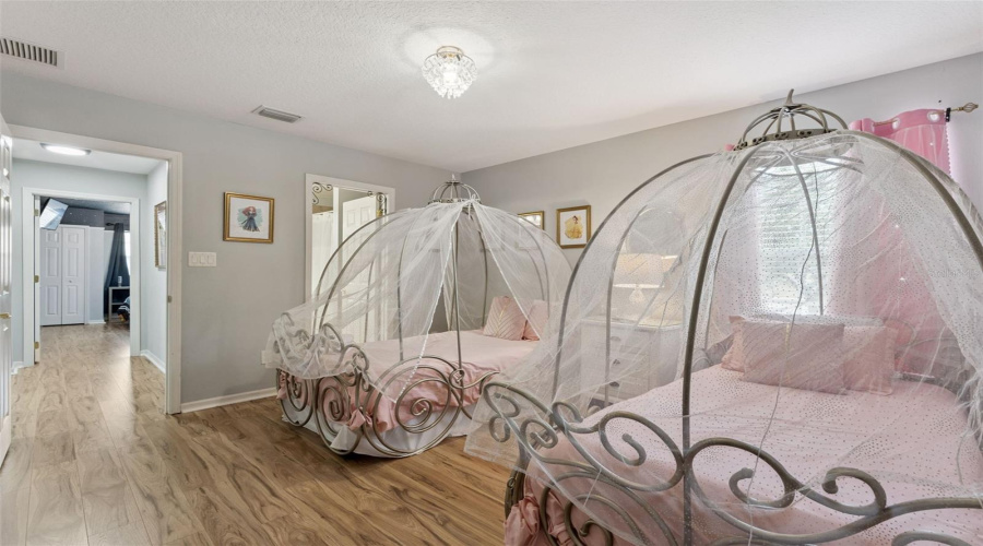 KISSIMMEE, Florida 34747, 6 Bedrooms Bedrooms, ,6 BathroomsBathrooms,Residential,For Sale,ACADIA ESTATES,0,MFRO6420745