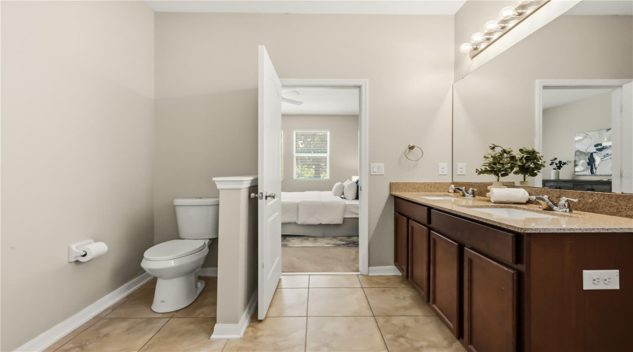 DAVENPORT, Florida 33837, 3 Bedrooms Bedrooms, ,2 BathroomsBathrooms,Residential,For Sale,LAKESHORE,0,MFRO6390226