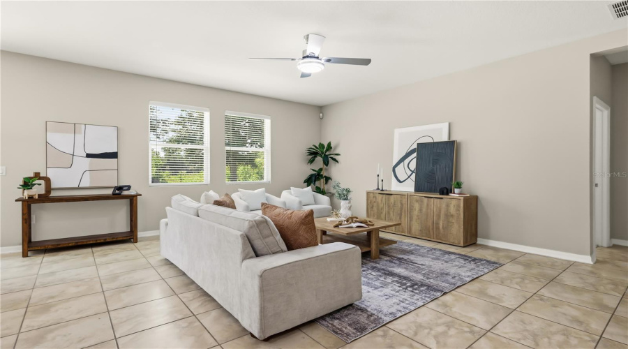 DAVENPORT, Florida 33837, 3 Bedrooms Bedrooms, ,2 BathroomsBathrooms,Residential,For Sale,LAKESHORE,0,MFRO6390226