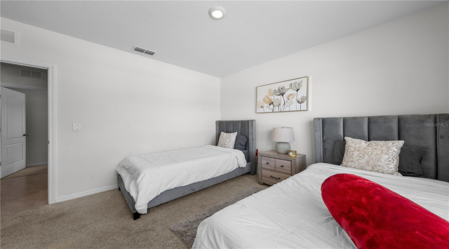 DAVENPORT, Florida 33897, 4 Bedrooms Bedrooms, ,2 BathroomsBathrooms,Residential,For Sale,IGUANA,0,MFRS5142490