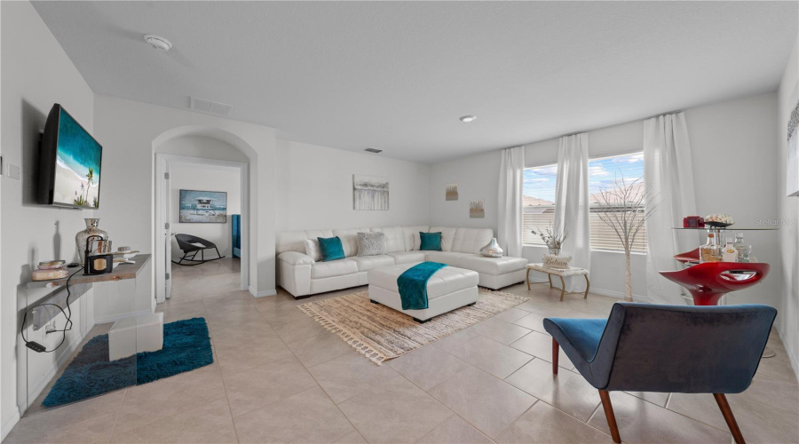DAVENPORT, Florida 33897, 4 Bedrooms Bedrooms, ,2 BathroomsBathrooms,Residential,For Sale,IGUANA,0,MFRS5142490