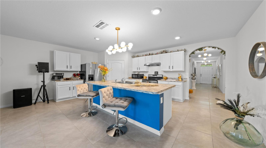 DAVENPORT, Florida 33897, 4 Bedrooms Bedrooms, ,2 BathroomsBathrooms,Residential,For Sale,IGUANA,0,MFRS5142490