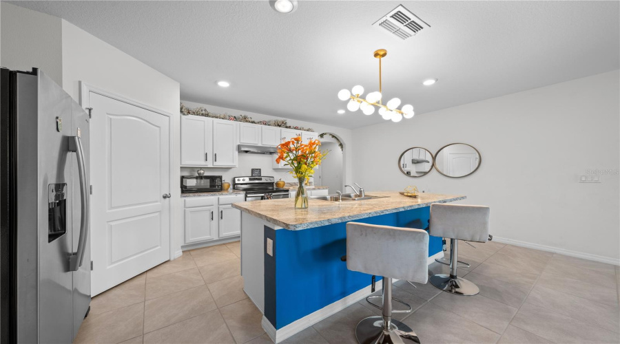 DAVENPORT, Florida 33897, 4 Bedrooms Bedrooms, ,2 BathroomsBathrooms,Residential,For Sale,IGUANA,0,MFRS5142490